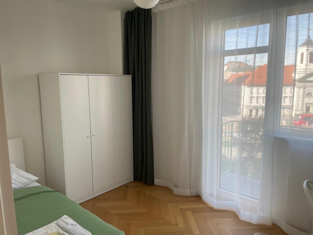 Skau Dunajska Family Two Bedroom Apartment Old Town Bratislava Luaran gambar